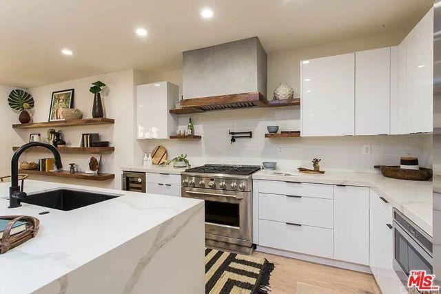 13 Exposition Blvd in Los Angeles, CA - Building Photo - Building Photo