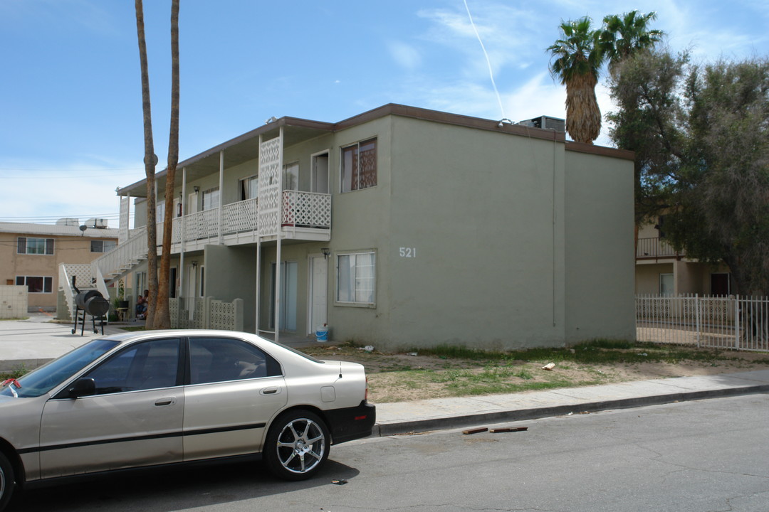 521 Calcaterra Cir in Las Vegas, NV - Building Photo