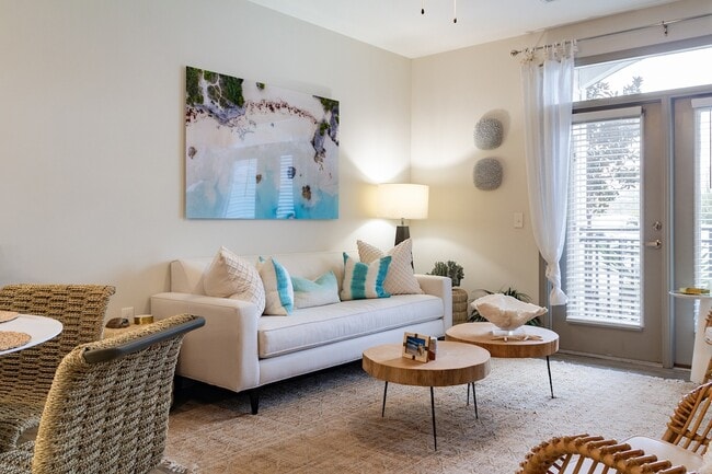 Hawthorne at Smith Creek in Wilmington, NC - Foto de edificio - Building Photo