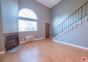 3970 Moore St in Los Angeles, CA - Building Photo