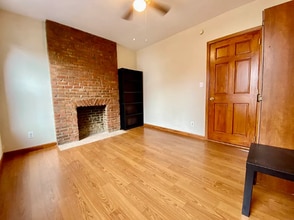 120 India St in Brooklyn, NY - Building Photo - Building Photo