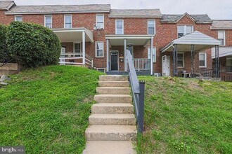 2500 W Cold Spring Ln in Baltimore, MD - Building Photo - Building Photo
