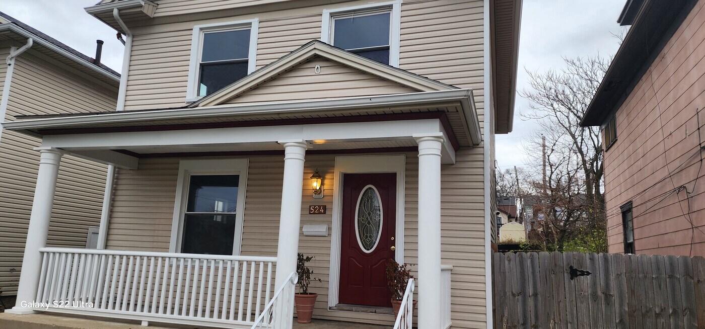 524 Bowen St in Dayton, OH - Foto de edificio