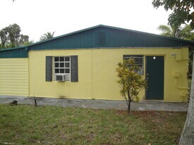 1101 Summer St in Palm Springs, FL - Building Photo