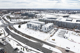 Commonwealth Place at Westfields -Belle Haven in Chantilly, VA - Building Photo - Building Photo