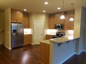 7105 Monroe Ln NE in Lacey, WA - Building Photo - Building Photo