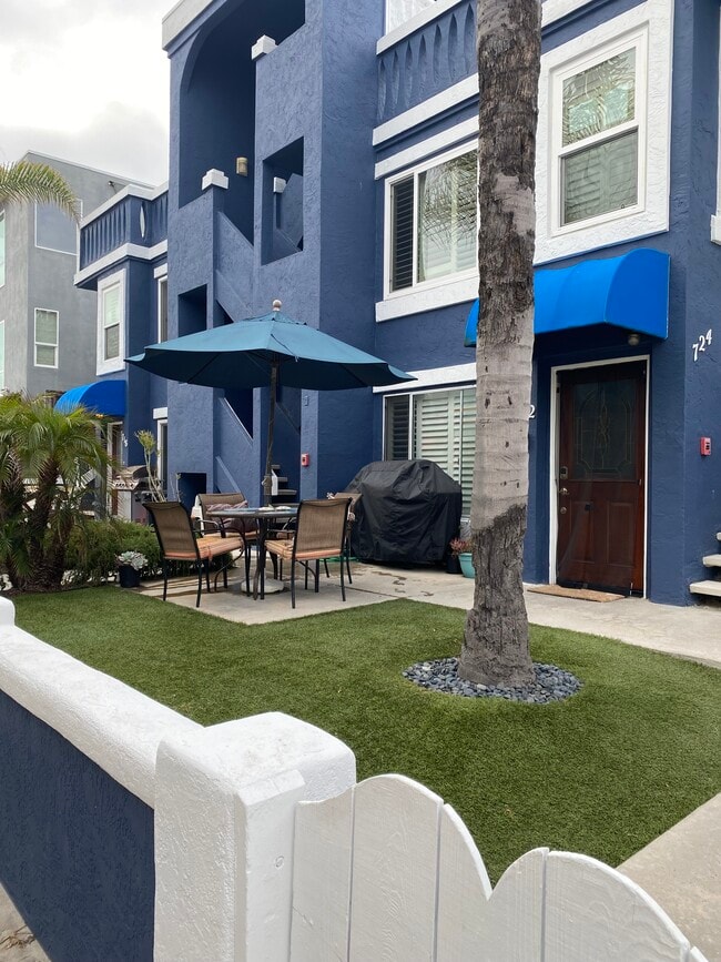 722 Ensenada Ct in San Diego, CA - Building Photo - Building Photo