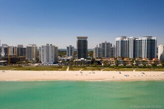 5875 Collins Ave-Unit -905 in Miami Beach, FL - Building Photo - Building Photo
