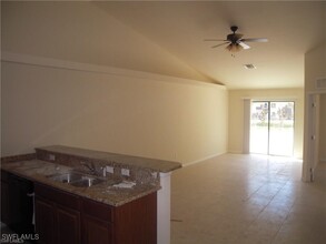 155 Santa Barbara Blvd in Cape Coral, FL - Building Photo - Building Photo