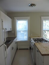8 Chapman Pl, Unit 2 in Cambridge, MA - Building Photo - Building Photo