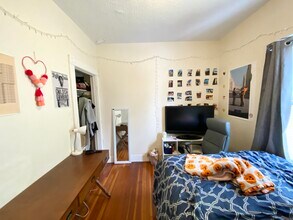 34 Darling St, Unit 3 in Boston, MA - Foto de edificio - Building Photo