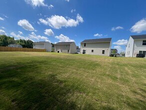 154 Day Farm Dr in Lillington, NC - Building Photo - Building Photo