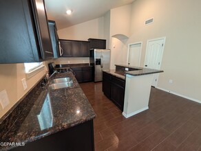 5810 Durrill St in Santa Teresa, NM - Building Photo - Building Photo