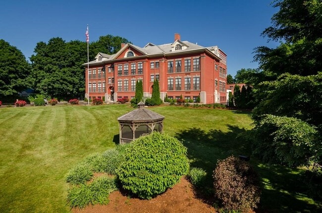 231 Main St in Owego, NY - Building Photo - Building Photo