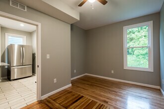 716 State St, Unit 716 State Street in Albany, NY - Building Photo - Building Photo