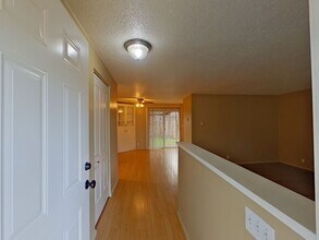 24798 Parkside Dr in Veneta, OR - Building Photo - Building Photo