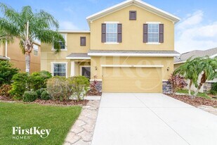 534 Vista Ridge Dr in Ruskin, FL - Building Photo