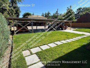 832 W Ridenbaugh St in Boise, ID - Foto de edificio - Building Photo