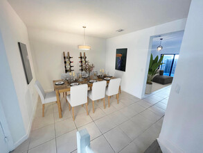 395 NE 211th Terrace in Miami, FL - Building Photo - Building Photo