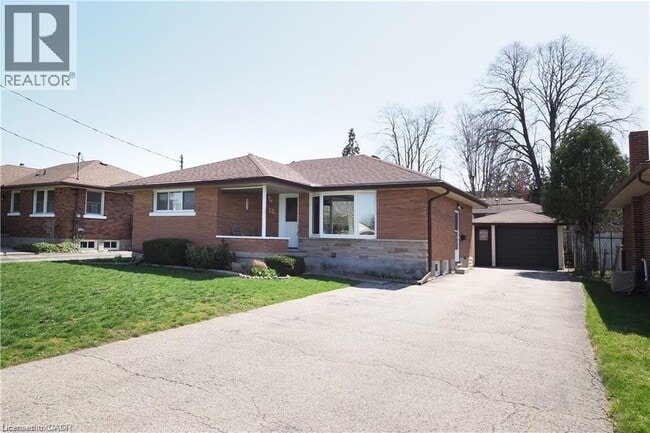 property at 25 Munroe St