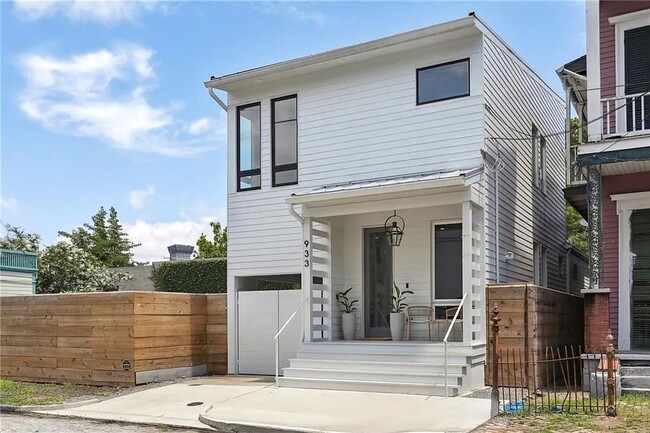 933 Terpsichore St in New Orleans, LA - Building Photo - Building Photo