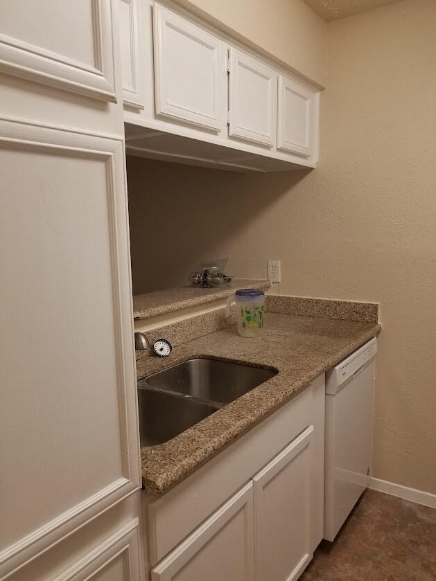10555 Turtlewood Ct, Unit 2502 in Houston, TX - Foto de edificio - Building Photo