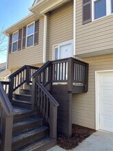 85 Rotunda Cir in Asheville, NC - Foto de edificio - Building Photo
