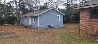 113 Garland Ter in Warner Robins, GA - Building Photo