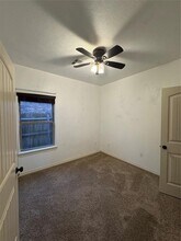 301 Timber Ln in Harrah, OK - Building Photo - Building Photo