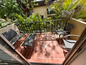 13705 SW 91st Ct, Unit 23-1 in Miami, FL - Building Photo - Building Photo