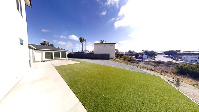 5266-5268 Tipton St in San Diego, CA - Building Photo - Building Photo