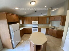 5233 Rosen Blvd in Boynton Beach, FL - Building Photo - Building Photo