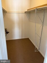 405 Atlanta Court in Washington Township, NJ - Building Photo - Building Photo