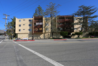 Pennsylvania Apartments in La Crescenta, CA - Building Photo - Building Photo