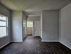 147 Huckleberry Ln in Elgin, TX - Building Photo - Building Photo