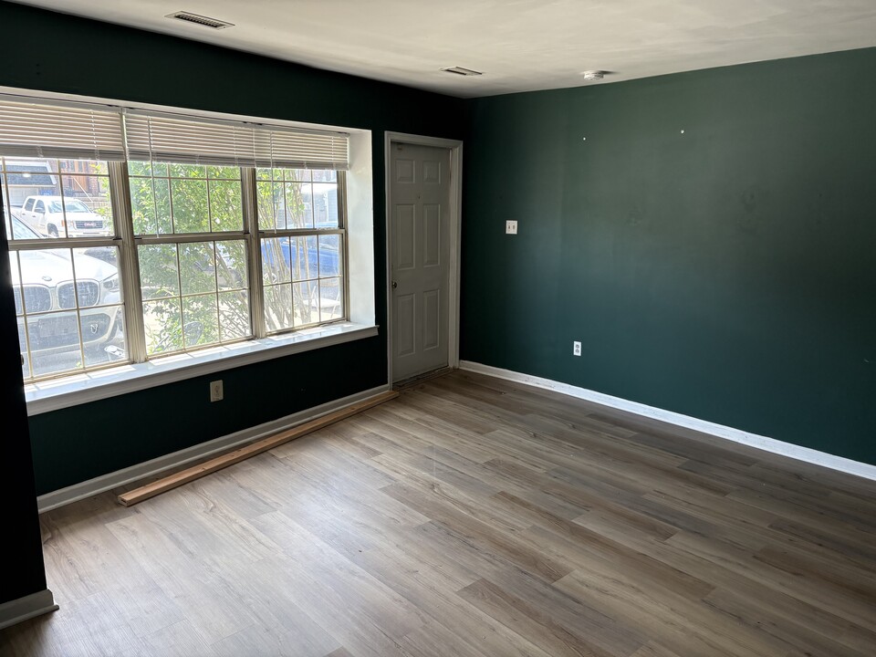 203 Rock St, Unit C in Philadelphia, PA - Building Photo