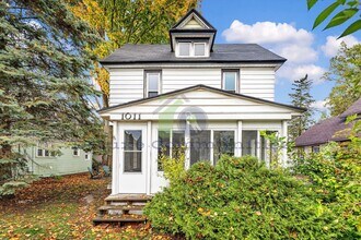 1011 Jennette Ave NW in Grand Rapids, MI - Building Photo - Building Photo