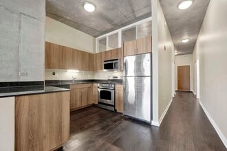 235 W Van Buren St in Chicago, IL - Building Photo - Building Photo