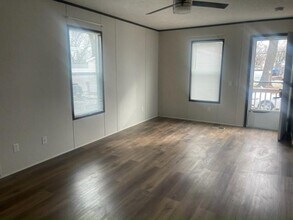 255 Bunting Ln in Madison, WI - Building Photo - Building Photo