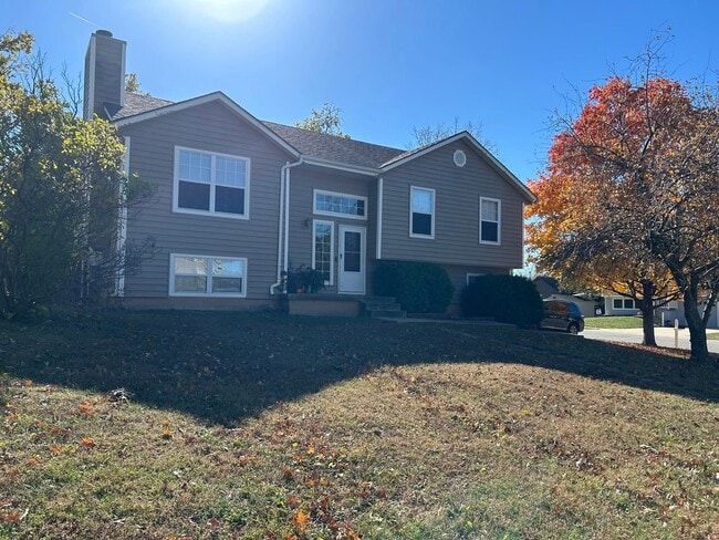 property at 1307 Park Dr