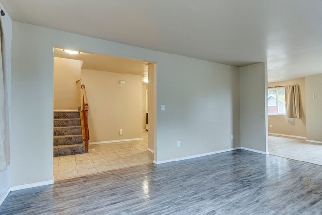 1292 S Leahy Dr in Coupeville, WA - Building Photo - Building Photo