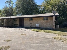 417 Judy Ln in Canton, TX - Building Photo