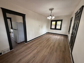 322 W Morrell St in Jackson, MI - Building Photo - Building Photo