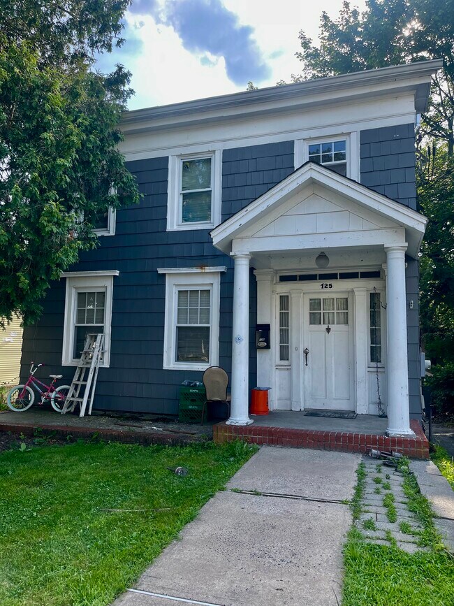 property at 125 N Main St