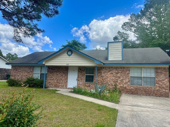 property at 707 Westridge Ct