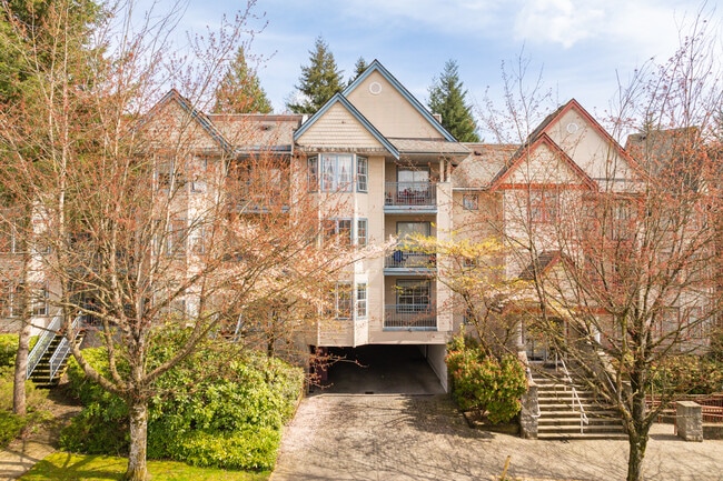 Montclaire Apartments in Coquitlam, BC - Building Photo - Primary Photo