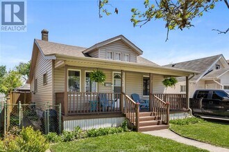 1768 St Luke Rd in Windsor, ON - Building Photo - Building Photo