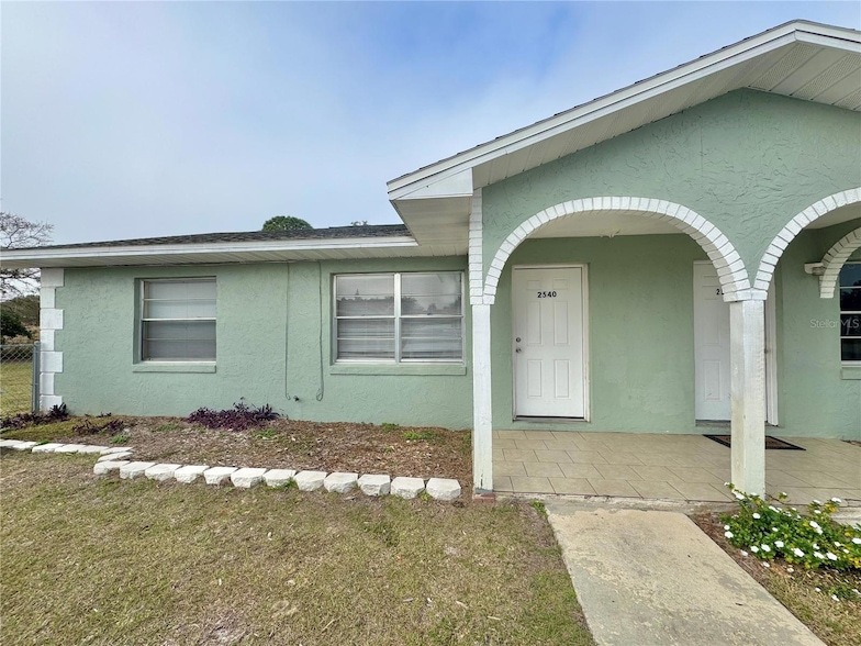 2540 Elm Ave, Unit 0602-F in Lake Wales, FL - Building Photo