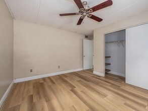 5221 Bayshore Blvd in Tampa, FL - Foto de edificio - Building Photo