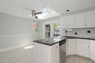 77 Wildwood Ave in Newton, MA - Building Photo - Building Photo